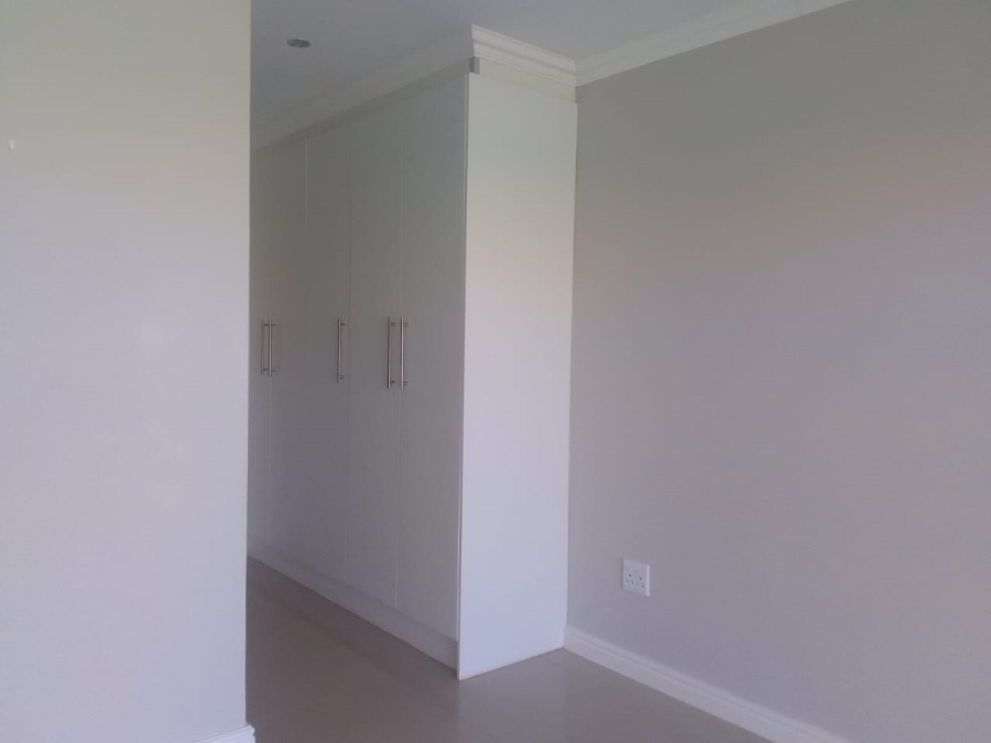 To Let 3 Bedroom Property for Rent in Winterstrand Eastern Cape